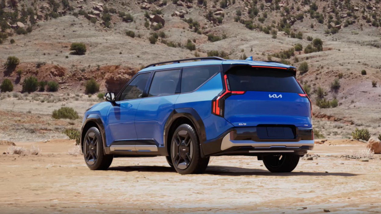 Meet the 2026 Kia EV9: The Electric SUV That’s Ready to Shake Up Your Road Trips