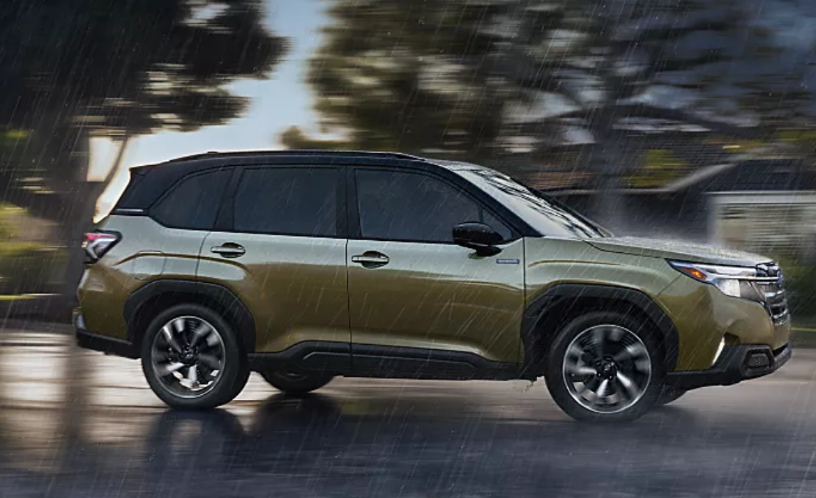 hybrid SUVs to buy in 2025