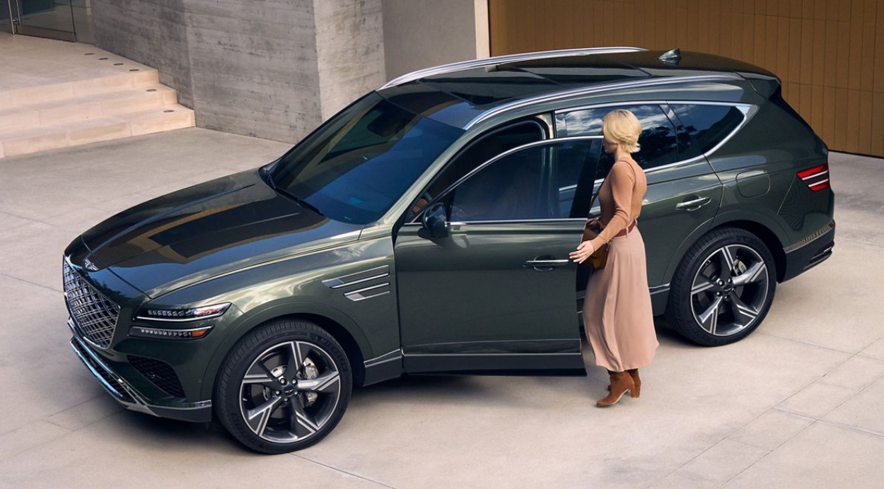 The 2026 Genesis GV80: The Ultimate Flex On The Germans Is Getting Even Sharper
